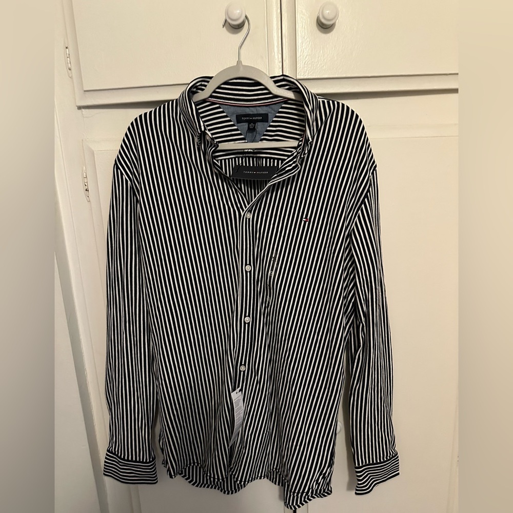Men’s Tommy Hilfiger striped shirt